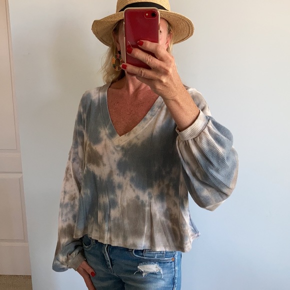 Cropped, Blue & Grey Tie Dye Top - Picture 5 of 8